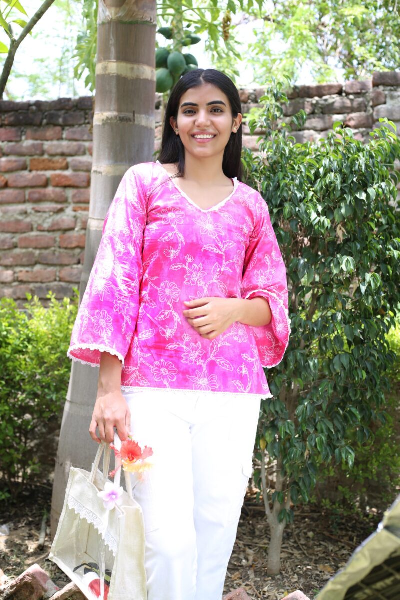 V-Neck Straight Short Kurti