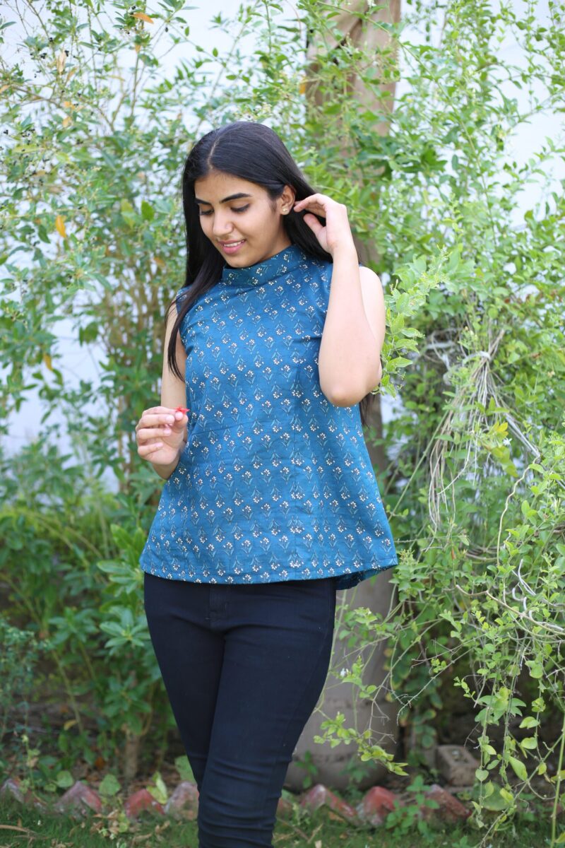 A-Line Sleeveless Kurti - Image 2
